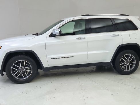 Used 2021 Jeep Grand Cherokee Limited w/ Luxury Group II RWD image 4