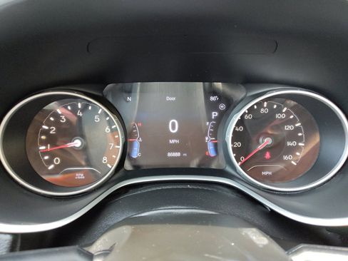Used 2020 Jeep Compass Limited FWD image 23