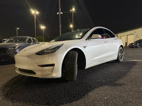 Used 2018 Tesla Model 3 Long Range AWD/4WD image 3