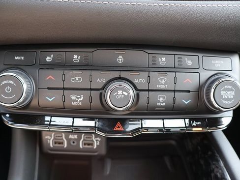 Used 2024 Dodge Durango SRT image 25