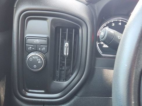 Used 2022 Chevrolet Silverado 1500 Custom RWD image 22