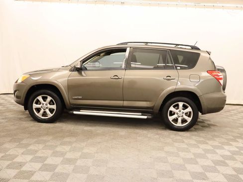 Used 2009 Toyota RAV4 Limited image 2