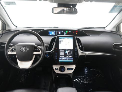 Used 2017 Toyota Prius Prime Premium image 15