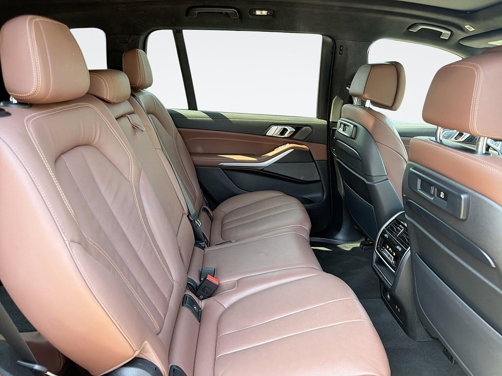 Used 2022 BMW X7 M50i AWD/4WD image 33