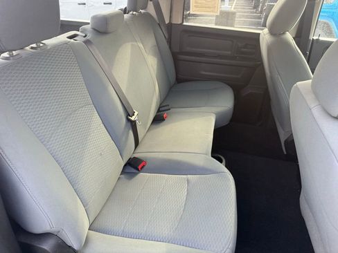 Used 2017 RAM 1500 Express AWD/4WD image 47
