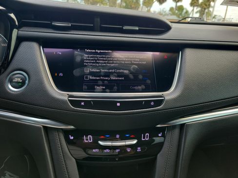 Used 2020 Cadillac XT5 Premium Luxury image 24