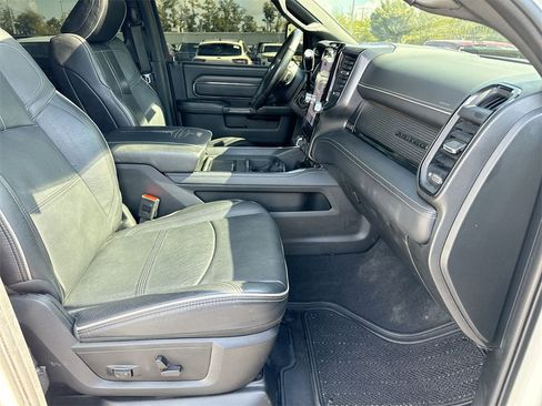 Used 2024 RAM 2500 Limited image 23