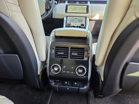 Used 2021 Land Rover Range Rover Sport HSE Silver Edition image 14