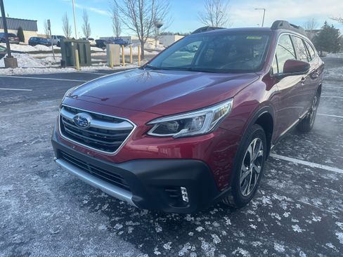 Certified 2022 Subaru Outback Limited w/ Popular Package #2 image 7