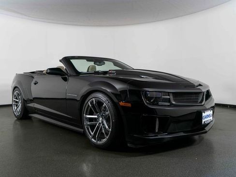 Used 2011 Chevrolet Camaro SS image 2