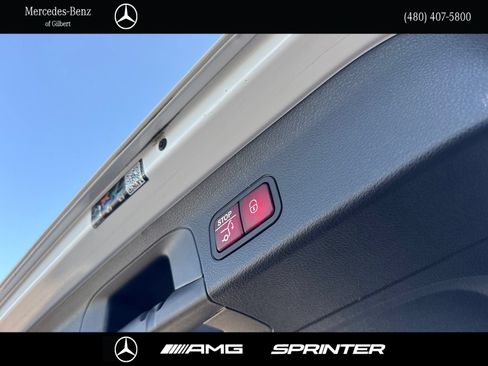 Certified 2024 Mercedes-Benz GLS 450 4MATIC image 9