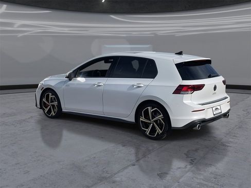 New 2026 Volkswagen GTI SE image 4