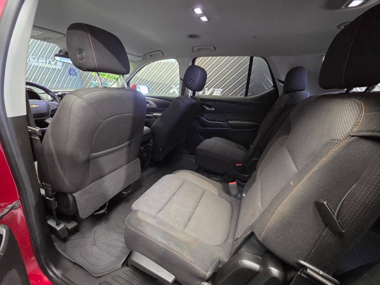 Used 2019 Chevrolet Traverse LT FWD image 28