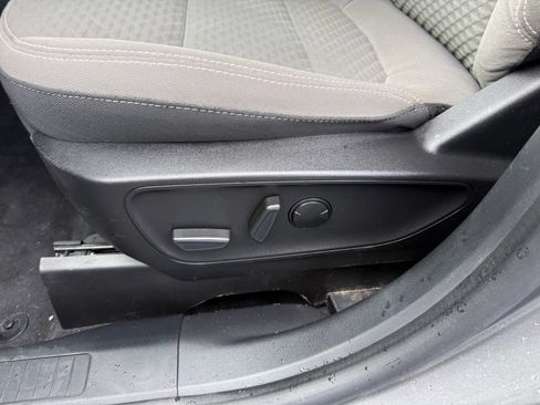 Used 2022 Ford Escape SE w/ Convenience Package FWD image 15