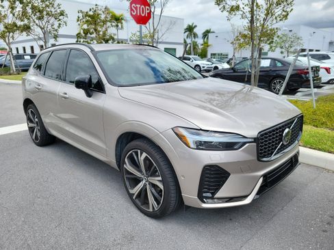 Certified 2025 Volvo XC60 B5 Ultra w/ Protection Package Premier AWD/4WD image 1