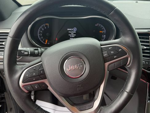 Used 2019 Jeep Grand Cherokee Limited AWD/4WD image 13