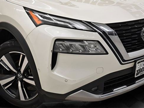 Used 2021 Nissan Rogue Platinum image 32