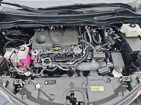 Used 2022 Toyota Sienna XLE image 33