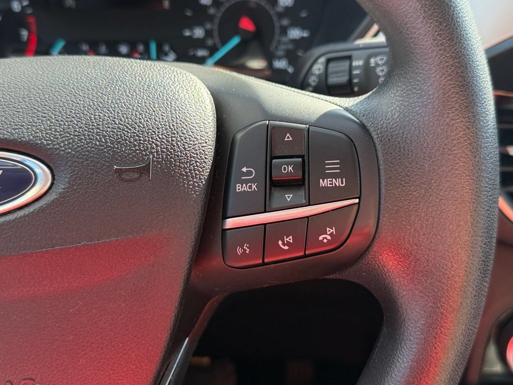 Used 2022 Ford Escape SE FWD image 26