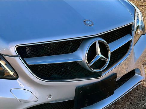 Used 2015 Mercedes-Benz E 400 Cabriolet image 26