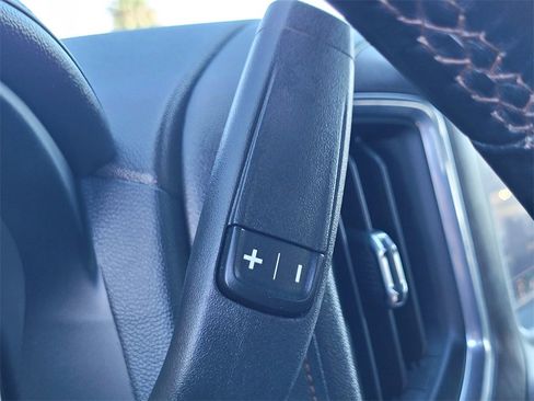 Used 2022 GMC Sierra 2500 AT4 w/ AT4 Preferred Package image 28