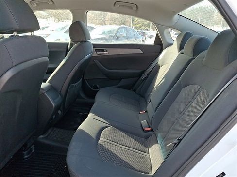 Used 2018 Hyundai Sonata SE image 10
