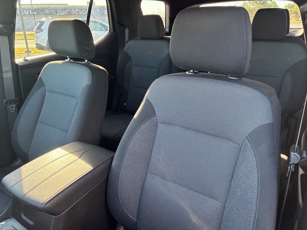Used 2023 Chevrolet Traverse LT FWD image 49