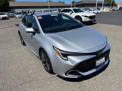 Used 2023 Toyota Corolla XSE FWD image 3