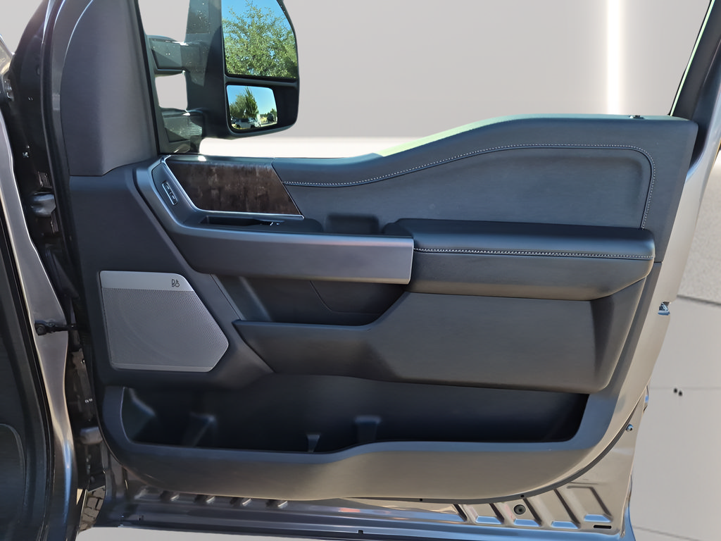 Used 2024 Ford F250 Lariat w/ Lariat Ultimate Package AWD/4WD image 38
