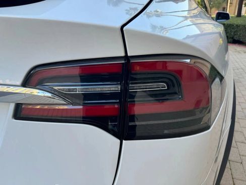 Used 2018 Tesla Model X 75D AWD/4WD image 42