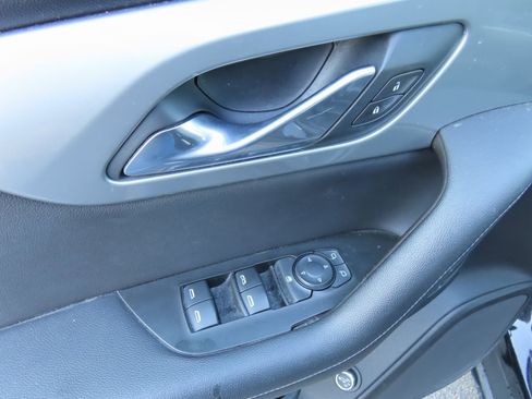 Used 2020 Chevrolet Blazer LT image 12