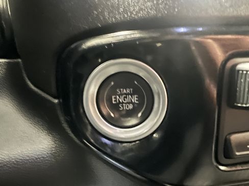 Used 2024 Chevrolet Silverado 2500 LT image 21