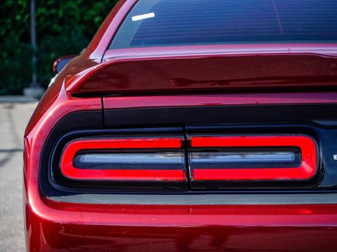 Used 2018 Dodge Challenger SXT Plus image 9