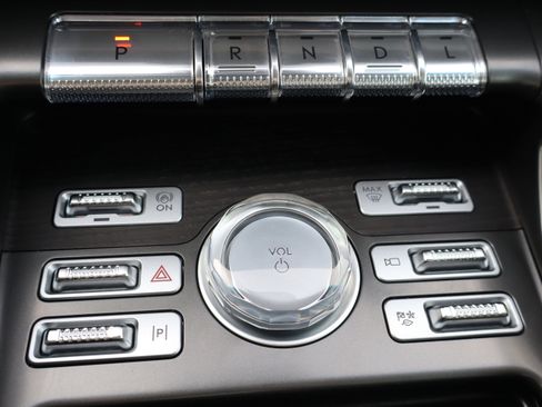 Used 2024 Lincoln Nautilus Reserve w/ Equipment Group 202A image 28