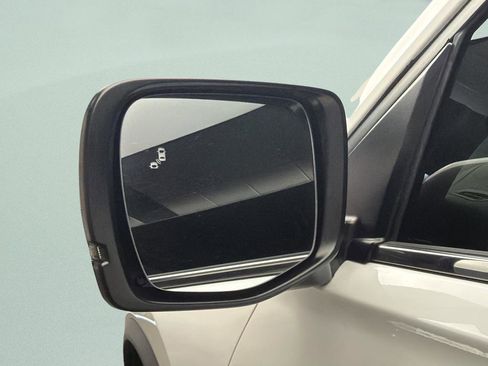 Certified 2023 Honda Pilot Touring image 37