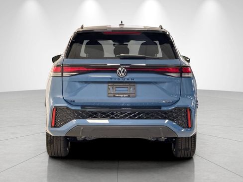 New 2026 Volkswagen Tiguan SE R-Line AWD/4WD image 4