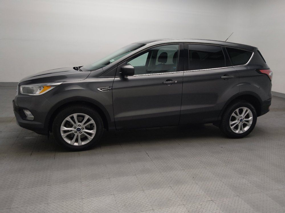 Used 2017 Ford Escape SE AWD/4WD image 2
