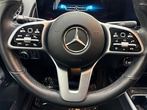 Used 2021 Mercedes-Benz GLB 250 w/ Premium Package image 54