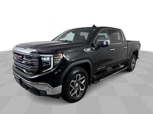 Used 2023 GMC Sierra 1500 SLT AWD/4WD image 4