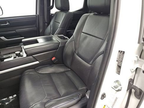 Used 2022 Toyota Tundra Platinum w/ Advanced Package AWD/4WD image 16