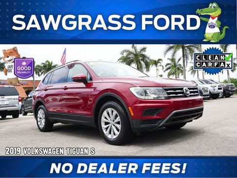 Used 2019 Volkswagen Tiguan S FWD image 1