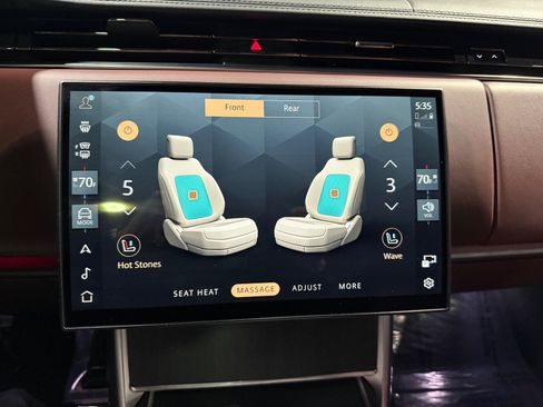 Used 2024 Land Rover Range Rover Long Wheelbase Autobiography image 48