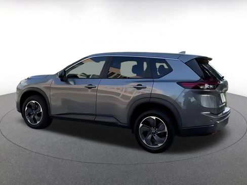 Used 2025 Nissan Rogue SV FWD image 10