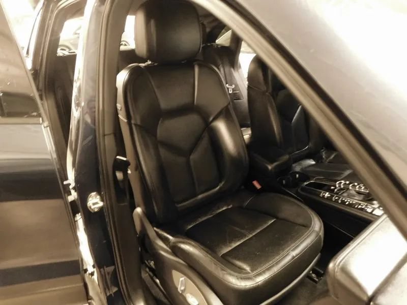 Used 2015 Porsche Macan S AWD/4WD image 37
