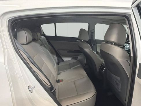 Used 2017 Kia Sportage EX w/ EX Technology Package FWD image 13