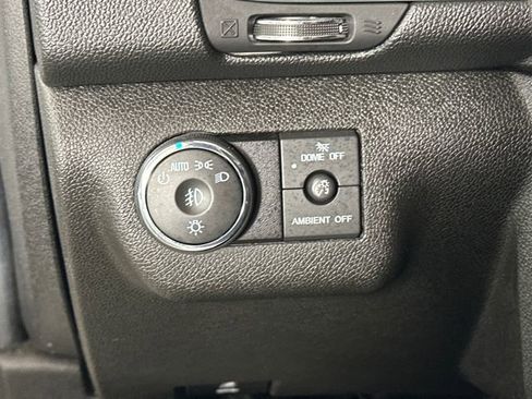 Used 2015 Chevrolet Traverse LT w/ Style and Technology Package image 18