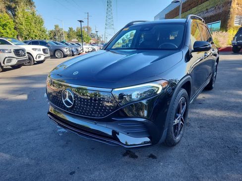 Used 2024 Mercedes-Benz EQB 250+ image 3