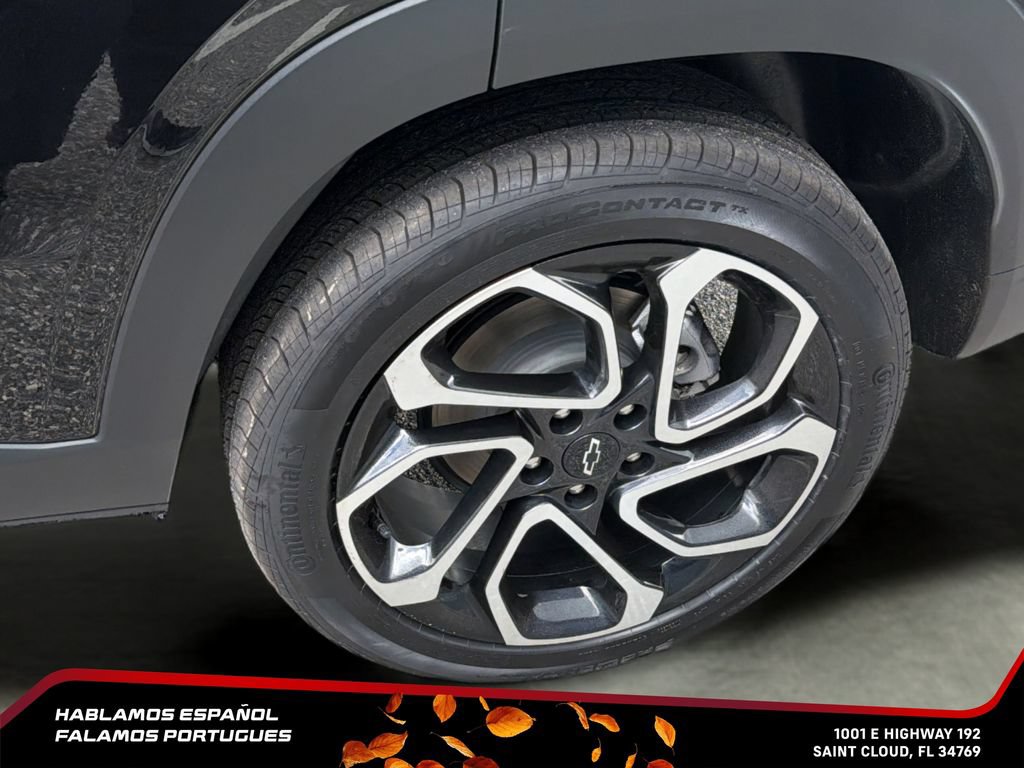 Certified 2025 Chevrolet Trax RS w/ Sunroof Package FWD image 11