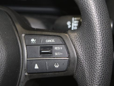 Used 2023 Honda HR-V LX image 20