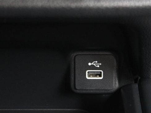 Certified 2023 Honda HR-V LX image 27